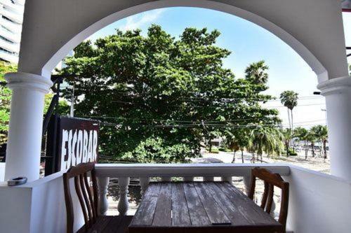 Escobar Guesthouse Jomtien Beach Esterno foto